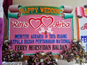 Karangan Bunga Papan Wedding Trenggalek -01